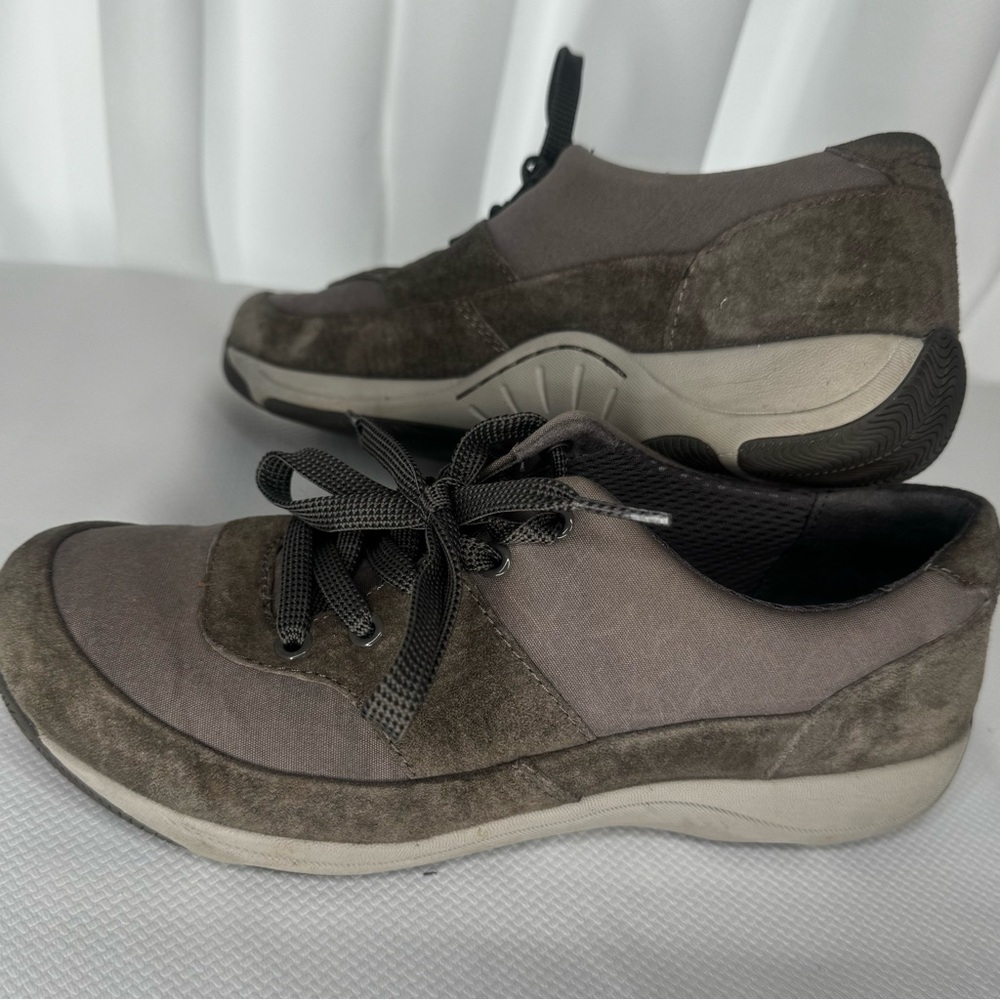 Dansko  Charcoal Gray Lace-Up Suede Leather Shoes Size 38 (Size 7)